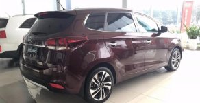 Kia Rondo GAT 2017 - Bán ô tô Kia Rondo GAT 2017, màu đỏ giá 689 triệu tại Nghệ An