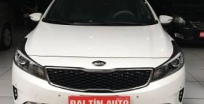 Kia K3  2.0 AT 2017 - Bán xe Kia K3 2.0 AT đời 2017, màu trắng, giá 645tr giá 645 triệu tại Hà Nội