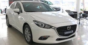 Mazda 3 2018 - Bán xe Mazda 3 Sedan 2018, màu trắng, chính hãng, có xe giao giá 659 triệu tại Hà Tĩnh