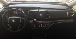 Honda Odyssey 2.4 AT 2017 - Cần bán Honda Odyssey 2.4 AT đời 2017, màu trắng, xe nhập giá 1 tỷ 990 tr tại Cần Thơ