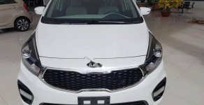 Kia Rondo GAT 2018 - Bán Kia Rondo GAT đời 2018, màu trắng, giá chỉ 669 triệu giá 669 triệu tại Kon Tum