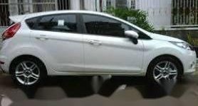 Ford Fiesta S 2012 - Cần bán Ford Fiesta S 2012, màu trắng xe gia đình, 390tr giá 390 triệu tại Đà Nẵng