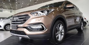 Hyundai Santa Fe 2.2L 4WD 2018 - Bán xe Hyundai Santa Fe 2.2L 4WD 2018 giao ngay giá 1 tỷ 70 tr tại Quảng Ngãi
