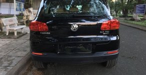 Volkswagen Tiguan 2012 - Bán ô tô Volkswagen Tiguan năm sản xuất 2012, màu đen, xe nhập giá 900 triệu tại Tp.HCM