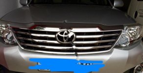 Toyota Fortuner 2012 - Bán Toyota Fortuner đời 2012, màu bạc, 725 triệu giá 725 triệu tại Sơn La