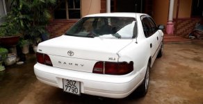 Toyota Camry 1997 - Bán Toyota Camry 1997, màu trắng, nhập khẩu nguyên chiếc giá 185 triệu tại Sơn La