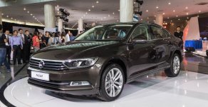 Volkswagen Passat GP 2017 - Bán Passat GP màu nâu, nhập khẩu Đức, giao xe ngay hỗ trợ vay 80%, Volkswagen Đà Nẵng giá 1 tỷ 266 tr tại Đà Nẵng