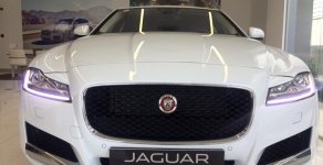 Jaguar XF Prestige 2017 - Cần bán Jaguar XF Prestige đời 2018, màu trắng, phân khúc sedan thể thao hạng sang, giao ngay giá 3 tỷ 222 tr tại Đà Nẵng