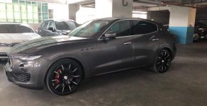 Maserati 2016 - Cần bán xe Maserati Levante sản xuất 2016, màu xám (ghi) xe nhập giá 2 tỷ 585 tr tại Tp.HCM