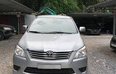 Acura CL 2013 - Cần bán lại chiếc xe Toyota INNOVA 2.0E 2013 màu ghi. nguyên bản, rất đẹp giá 550 triệu tại Hà Nội