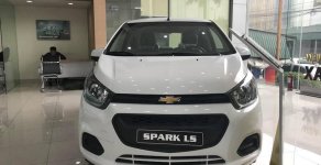 Chevrolet Spark  LT 2018 - Bán ô tô Chevrolet Spark đời 2018, 5 chỗ, màu trắng, giá tốt, chỉ 80 triệu lăn bánh, thủ tục vay đơn giản giá 349 triệu tại Yên Bái
