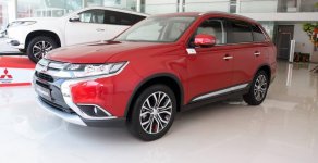 Mitsubishi Outlander 2018 - Cần bán Mitsubishi đời 2018, màu đỏ giá 808 triệu tại Quảng Ngãi