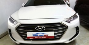 Hyundai Elantra  2.0 AT  2017 - Cần bán lại xe Hyundai Elantra 2.0 AT năm sản xuất 2017, màu trắng   giá 666 triệu tại Ninh Bình