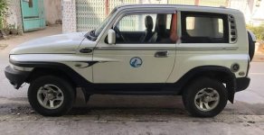 Ssangyong Korando   2004 - Cần bán xe Ssangyong Korando năm 2004, màu trắng giá 188 triệu tại Tp.HCM