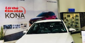 Hyundai Hyundai khác 2.0 2018 - Bán xe Hyundai Kona 2.0 đời 2018, màu trắng khuyến mãi cực khủng giá 613 triệu tại Tp.HCM