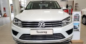 Volkswagen Touareg 2016 - Bán Volkswagen Touareg màu trắng, hỗ trợ trả góp 90%, hỗ trợ 50% phí trước bạ, Hotline 090.898.8862 giá 2 tỷ 499 tr tại Tp.HCM