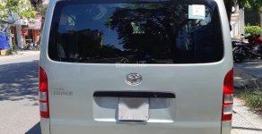 Toyota Hiace 2010 - Cần bán Toyota Hiace năm sản xuất 2010, màu bạc giá 310 triệu tại TT - Huế