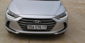 Hyundai Elantra 1.6 2016 - Bán xe Hyundai Elantra năm 2016 màu bạc, giá chỉ 605 triệu giá 605 triệu tại Ninh Bình