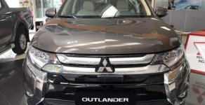 Mitsubishi Outlander  2.4 Premium 2018 - Cần bán xe Mitsubishi Outlander 2.4 Premium năm sản xuất 2018, màu nâu giá 1 tỷ 40 tr tại BR-Vũng Tàu