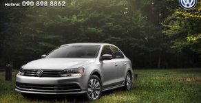 Volkswagen Jetta 2018 - Bán Volkswagen Jetta bạc - nhập khẩu chính hãng, hỗ trợ mua xe trả góp, Hotline 090.898.8862 giá 899 triệu tại Tp.HCM
