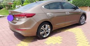 Hyundai Elantra 2017 - Bán xe Hyundai Elantra đời 2017, màu nâu, nhập khẩu xe gia đình giá 650 triệu tại Long An