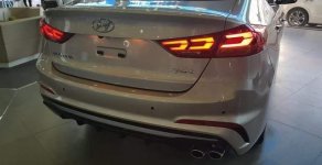 Hyundai Elantra 2018 - Cần bán lại xe Hyundai Elantra sản xuất 2018, màu vàng, 729 triệu giá 729 triệu tại Kiên Giang