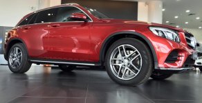 Mercedes-Benz GLC-Class GLC300 2018 - Bán Mercedes GLC300 đời 2018 mới, màu đỏ, giao xe toàn quốc giá 2 tỷ 209 tr tại Khánh Hòa