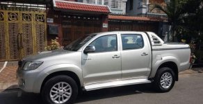 Toyota Hilux E 2014 - Chính chủ bán Toyota Hilux E 2014, màu bạc giá 495 triệu tại Tp.HCM