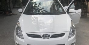 Hyundai i20 AT 2010 - Bán Hyundai i20 đời 2010, màu trắng, nhập khẩu nguyên chiếc giá 325 triệu tại Hà Nội