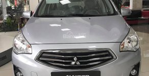 Mitsubishi Attrage 2018 - Bán xe 5 chỗ Mitsubishi Attrage số sàn màu bạc, xe có sẵn giao ngay giá 375 triệu tại Quảng Bình