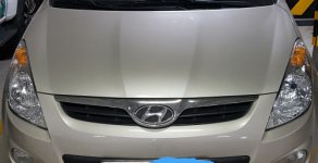 Hyundai i20   AT  2011 - Bán Hyundai i20 AT đời 2011, màu vàng cát giá 350 triệu tại Hà Nội