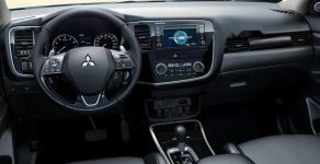 Mitsubishi Outlander 2018 - Bán xe Mitsubishi Outlander năm sản xuất 2018, màu trắng giá 808 triệu tại Nghệ An