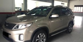 Kia Sorento GAT 2016 - Bán Kia Sorento GAT sản xuất năm 2016, màu vàng số tự động giá 728 triệu tại Tp.HCM