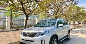 Kia Sorento GAT 2017 - Bán xe Kia Sorento GAT 2017, máy xăng, màu bạc giá 697 triệu tại Tp.HCM