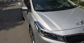 Kia Cerato 2.0 2017 - Cần bán xe Kia Cerato 2.0 số tự động 2017, màu bạc giá 595 triệu tại Gia Lai