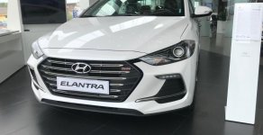 Hyundai Elantra Sport 2018 - Bán Hyundai Elantra Sport 2018 giao ngay, màu trắng, trả góp 80% giá trị xe, Hyundai Quảng Bình, LH 0941507373 giá 725 triệu tại Quảng Bình