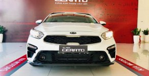 Kia Cerato 1.6 Deluxe 2019 - Bán Kia 1.6 Deluxe 2019, trả trước 200 triệu đem xe về nhà giá 635 triệu tại TT - Huế