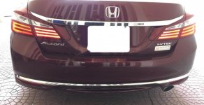 Honda Accord 2.4 AT 2017 - Gia đình tôi cần bán 1 xe Honda Accord 2.4L - AT màu đỏ, xe nhập khẩu Thái Lan giá 1 tỷ 70 tr tại Tp.HCM