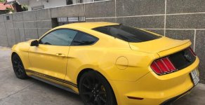 Ford Mustang EcoBoost 2015 - Cần bán gấp Ford Mustang EcoBoost năm 2015, màu vàng, xe nhập  giá 1 tỷ 680 tr tại Tp.HCM