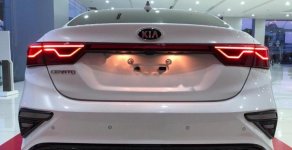 Kia Cerato 1.6 AT Delu 2019 - Cần bán xe Kia Cerato 1.6 AT Delu năm 2019, màu trắng giá 635 triệu tại Tây Ninh