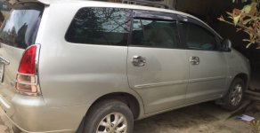 Toyota Innova   2.0 MT  2006 - Gia đình bán lại xe Toyota Innova 2.0 MT năm 2006, màu bạc giá 325 triệu tại Hà Giang