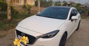 Mazda 3 2017 - Cần bán lại xe Mazda 3 đời 2017, màu trắng, nhập khẩu như mới giá 685 triệu tại Đồng Tháp