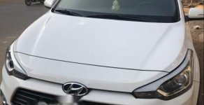 Hyundai i20 Active 2017 - Cần bán lại xe Hyundai i20 Active 2017, màu trắng, nhập khẩu xe gia đình, 570 triệu giá 570 triệu tại Gia Lai