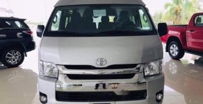Toyota Hiace 2018 - Bán Toyota Hiace năm sản xuất 2018, màu bạc, xe nhập, giá 950tr giá 950 triệu tại Tiền Giang