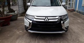 Mitsubishi Outlander 2019 - Bán xe Mitsubishi Outlander 2019 tại Quảng Bình. Trả góp đến 80%, xe có sẵn giao ngay. LH: 0911.82.1513 giá 807 triệu tại Quảng Bình