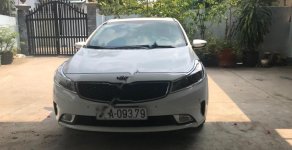 Kia Cerato Signature 1.6 AT 2017 - Bán xe Kia Cerato Signature 1.6 AT 2017, màu trắng, 550 triệu giá 550 triệu tại Bình Phước