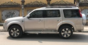 Ford Everest MT 2013 - Gia đình tôi cần bán chiếc xe Ford Everet số sàn, máy dầu, sản xuất cuối năm 2013, màu vàng cát giá 585 triệu tại Hà Nội