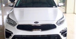 Kia Cerato Deluxe 2019 - Bán ô tô Kia Cerato sản xuất năm 2019, màu trắng giá 635 triệu tại Hà Nam