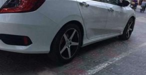 Honda Civic 2017 - Bán xe Honda Civic sản xuất 2017, màu trắng, xe nhập chính chủ giá 950 triệu tại Trà Vinh
