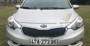 Kia K3 1.6 MT 2015 - Cần bán Kia K3 1.6 MT đời 2015, màu bạc xe gia đình giá cạnh tranh giá 465 triệu tại Quảng Nam
